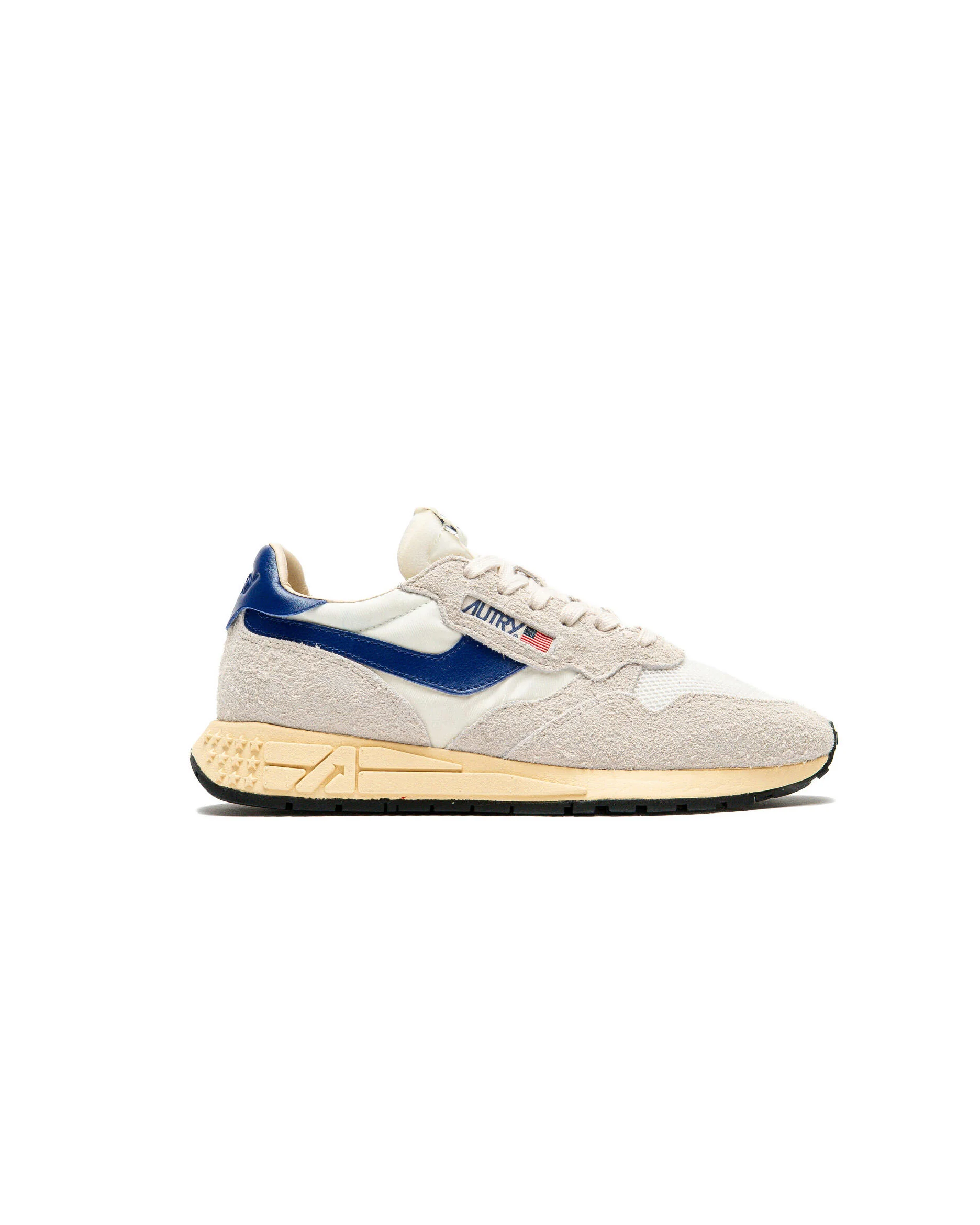 Neue Sneakers